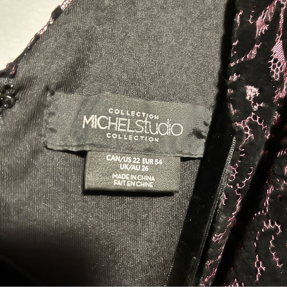 Michel Studio Collection Lace V-neck Sleeveless Plus Size 22 - Picture 3 of 6